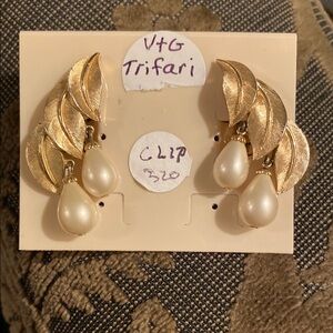 Trifari Gold Leaf Pearl Clip Earrings